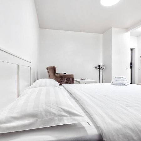 Raisson Aparthotel G84 Хан Шатыр Astana Bagian luar foto