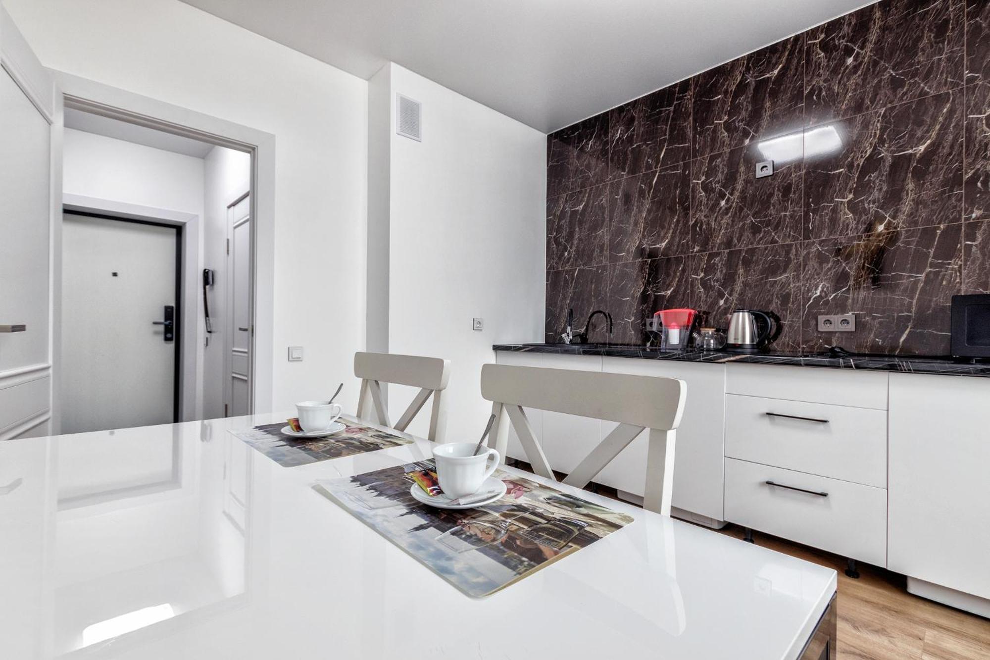 Raisson Aparthotel G84 Хан Шатыр Astana Bagian luar foto